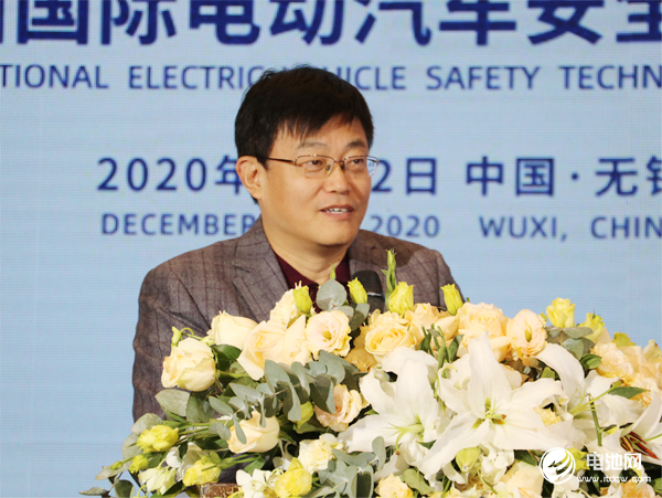  中國(guó)汽車(chē)動(dòng)力電池產(chǎn)業(yè)創(chuàng)新聯(lián)盟副秘書(shū)長(zhǎng)王子冬