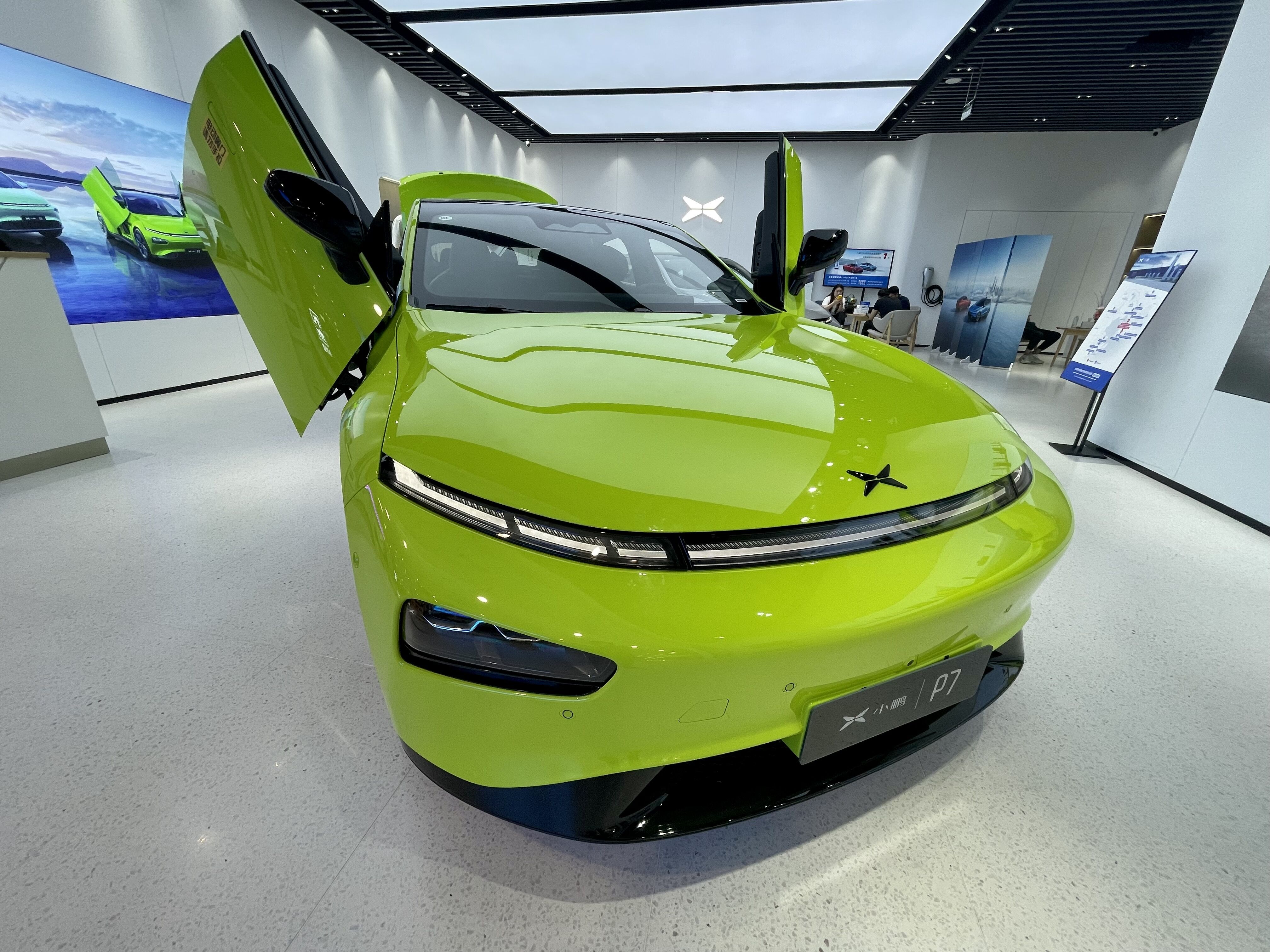 小鵬電動車P7