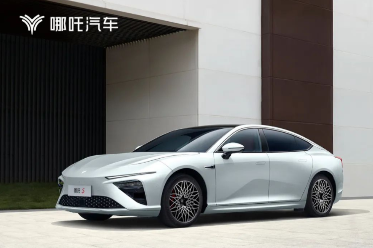 哪吒汽車(chē)10月交付逾1.8萬(wàn)輛 年內(nèi)累計(jì)交付近13萬(wàn)輛