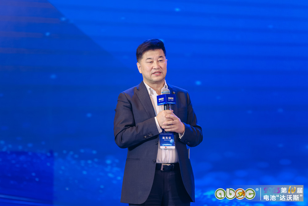 中俄新能源材料技術研究院院長  王慶生