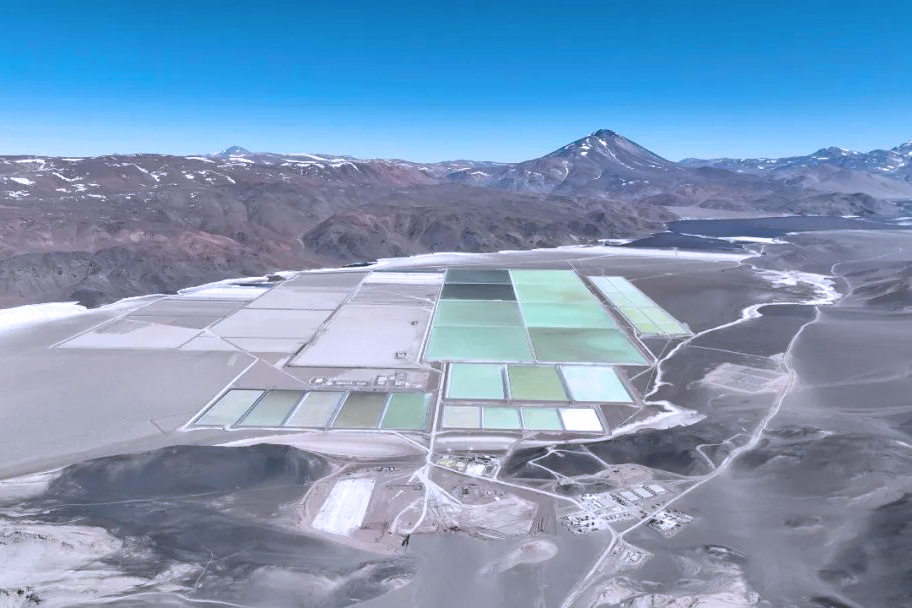 紫金礦業(yè)2025年凈利預(yù)超510億 今年當量碳酸鋰產(chǎn)量將達12萬噸